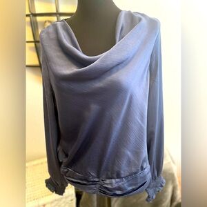 ASTR navy blue top sz L - NWOT cowl neckline zip waist long sleeve